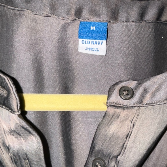 blouse - Picture 5 of 6